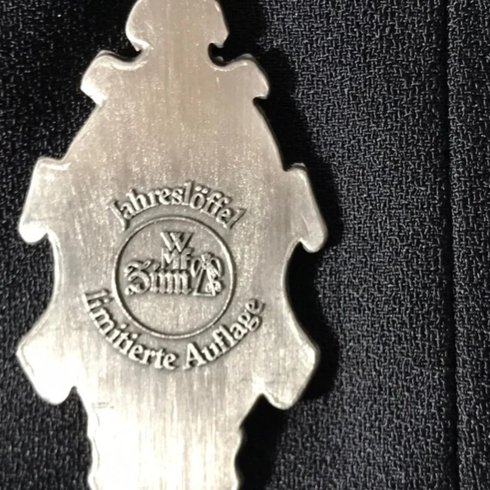Vintage 1986 German Schloss Linderhof annual tin Zinn spoon collector limited